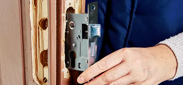 Garage Door Lock Replacement Casselberry